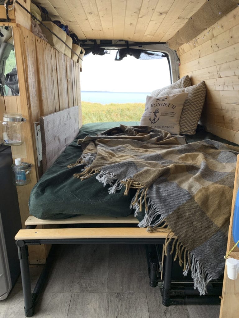 Vanlife - DIY sofa-bed frame with drawers 